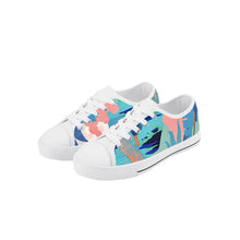Load image into Gallery viewer, Yoshimura Catch the Earth Unisex Low-Top Canvas Shoes (Kids)
